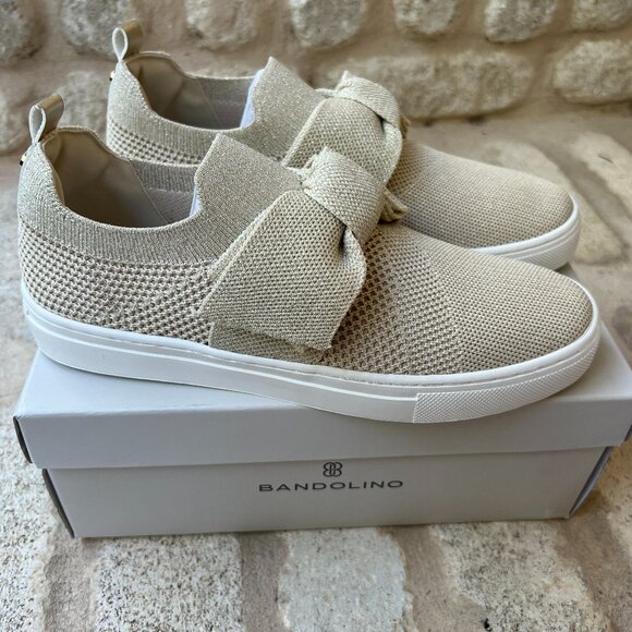 Bandolino Bryce 2 gold metallic slip on bow sneakers shoes 8M NEW with box - Picture 1 of 8